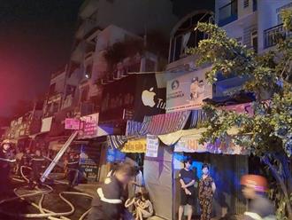 Cháy căn nhà 2 tầng ở TP.HCM lúc nửa đêm: Ba trẻ nhỏ ngạt khói, bỏng hô hấp, đang thở máy