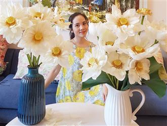 Cô gái Hà Nội tung bí kíp 'níu giữ' vẻ đẹp bạch liên hoa trọn vẹn trong 3 ngày, nhìn bình sen nở rộ mà u mê con mắt