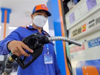 Giá xăng, dầu đồng loạt giảm đến gần 700 đồng/lít vào ngày 7/12