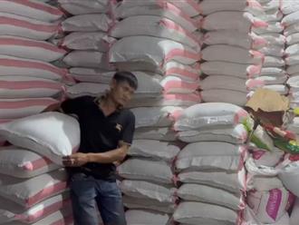 Hà Nội: Phát hiện hàng loạt cửa hàng kinh doanh gạo có dấu hiệu giả mạo thương hiệu