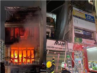 Vụ cháy ở phố Định Công Hạ khiến 4 người tử vong: Huy động 2 xe cứu hỏa và gần 100 cán bộ, chiến sĩ tham gia cứu hộ, cứu nạn