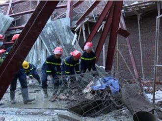 Vụ sập mái nhà đang xây ở Thái Bình: Đã có 3 nạn nhân tử vong, 5 người bị thương đang được cấp cứu