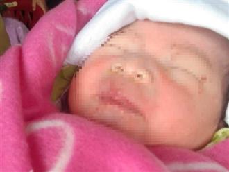 Xót xa bé gái sơ sinh còn nguyên dây rốn bị bỏ rơi gần miệng cống ở Hà Tĩnh