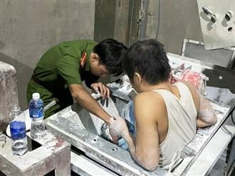Giải cứu nam công nhân bị kẹt vào chân vào máy trộn bột xi măng ở Đồng Nai