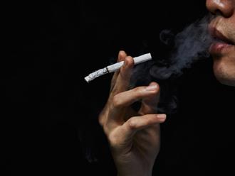 Tại sao COVID-19 là mối nguy hiểm lớn của những người hay hút thuốc lá?