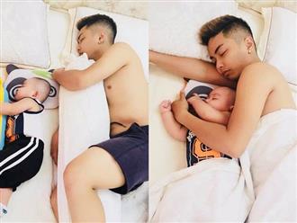 Phát cuồng với khoảnh khắc ‘cha nào con nấy’ siêu cute của ông xã Khánh Thi và con trai
