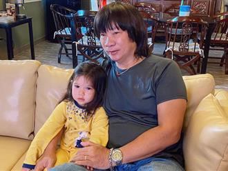 Siêu mẫu Hà Anh bất ngờ khoe ảnh con gái và bố trên trang cá nhân, kể chuyện về người bố họa sĩ chất lừ của mình