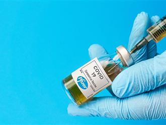 Phụ huynh băn khoăn với vấn đề tăng hạn sử dụng vaccine COVID-19 của Pfizer, yêu cầu được xem lọ vaccine trước khi tiêm cho con em