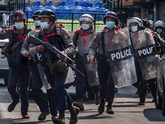 Sốc: Hơn 10.000 cảnh sát ở Myanmar được chẩn đoán nhiễm COVID-19