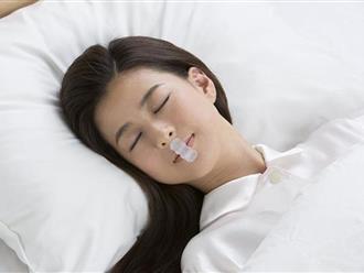Xu hướng dán miệng lại khi ngủ: Chưa được chứng minh, thậm chí còn gây nguy hiểm cho người mắc chứng ngưng thở