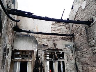 Hà Tĩnh: Khu nhà tập thể giáo viên bất ngờ bốc cháy
