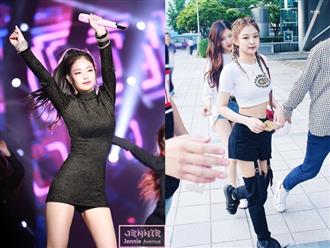 Kpop có mấy ai sexy như Jennie (BLACKPINK), chăm chỉ diện croptop từ sân bay đến sân khấu