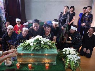 Nghẹn ngào nước mắt trước hoàn cảnh của gia đình Đinh Hữu Dư - phóng viên tử nạn khi tác nghiệp trong trận lũ quét
