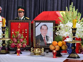 Treo cờ rủ hai ngày Quốc tang nguyên Thủ tướng Phan Văn Khải
