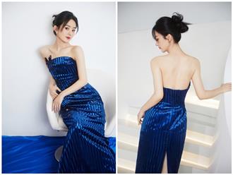 Khoe tấm lưng trần hờ hững đầy quyến rũ, Triệu Lệ Dĩnh khiến netizen phát xốt với nhan sắc xinh đẹp lung linh ở tuổi 35 