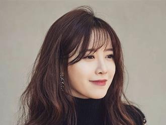 Sau hơn 2 năm ly hôn Ahn Jae Hyun, 'nàng cỏ' Goo Hye Sun khoe nhan sắc khác lạ 