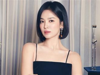 Song Hye Kyo chứng minh đẳng cấp nhan sắc “huyền thoại”, thu hút mọi ánh nhìn với vẻ đẹp quyền lực, sắc sảo như tài phiệt trong bộ ảnh mới