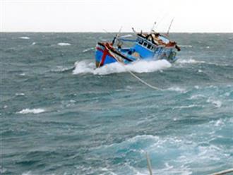 Chìm tàu cá trên vùng biển Bình Thuận ngay trong đêm, 3 thuyền viên đang mất tích