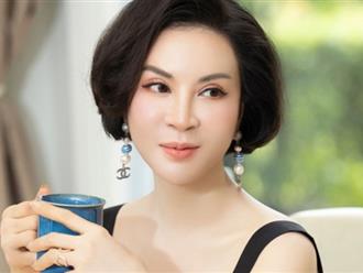 Tuổi 50 vẫn trẻ đẹp, MC Thanh Mai chia sẻ bí quyết giữ dáng và da