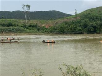 Thêm vụ tai nạn trên sông: lật thuyền tại Nghệ An, chồng được cứu, vợ không qua khỏi