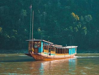Lào: Bàng hoàng vụ lật thuyền trên sông Mekong, ít nhất 5 người thiệt mạng và mất tích