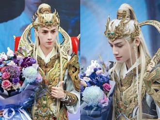 La Vân Hi đẹp kinh diễm trong buổi đóng máy Thủy Long Ngâm, được fan hâm mộ làm một điều đặc biệt
