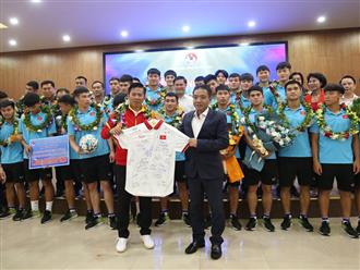 U23 Việt Nam được thưởng 1,8 tỷ đồng tại Lễ mừng công vô địch giải bóng đá U23 Đông Nam Á 2023
