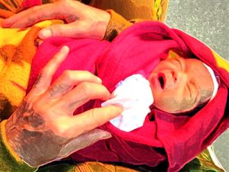 Phát hiện bé trai sơ sinh bị bỏ rơi trước cổng tịnh xá ở Gia Lai