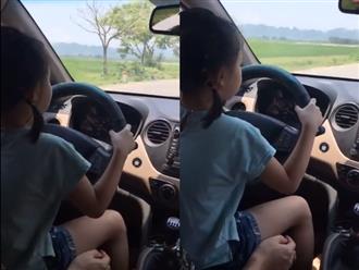 Bố cho con 5 tuổi tự lái xe ô tô, mẹ tự hào khen 'con gái siêu thế'