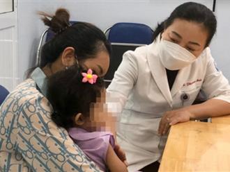 Bé gái 3 tuổi bị lõm ngực đi khám tá hỏa phát hiện bệnh phải phẫu thuật cắt phổi