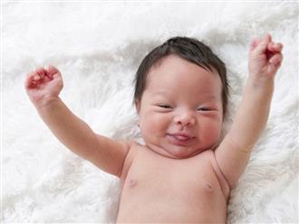 Trẻ sơ sinh ngủ ít: Nguyên nhân và cách xử trí