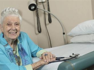 Bác sĩ 102 tuổi chia sẻ 5 bí quyết sống thọ 