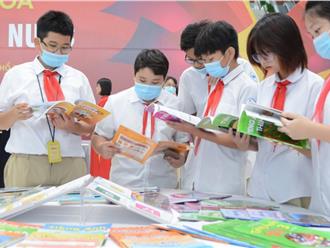 NXB Giáo dục Việt Nam công bố giá sách giáo khoa mới của lớp 4, 8, 11