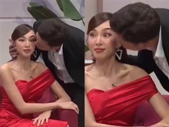 Dân mạng phản ứng gay gắt hành động 'đòi hôn má' của Trường Giang với Hoa hậu Thùy Tiên: 'Không tôn trọng vợ gì hết'