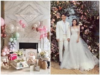 Sau gần 1 tháng kết hôn cùng Hyun Bin, tiệc độc thân của cô dâu Son Ye Jin lần đầu được hé lộ, chiếc bánh kem đặc biệt khiến netizen 'đứng ngồi không yên'