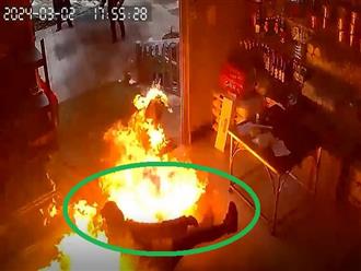 Người phụ nữ suýt hóa thành ‘NGỌN ĐUỐC SỐNG’ vì cố dập tắt đám cháy trong nhà bếp
