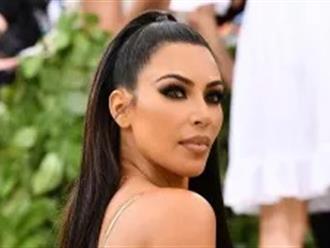 Kim Kardashian tiết lộ rằng cô có "hàng nghìn bộ quần áo" trong kho đồ của minh