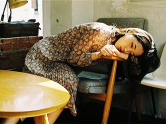 Bác sĩ khuyến cáo những thói quen không nên làm trước khi ngủ để tránh cơ thể suy kiệt, mất ngủ kéo dài