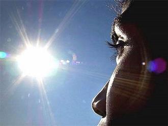 Biết đến những bệnh về mắt thường gặp vào mùa hè này để có thể bảo vệ đôi mắt tốt hơn, tránh để xảy ra những biến chứng không ngờ đến