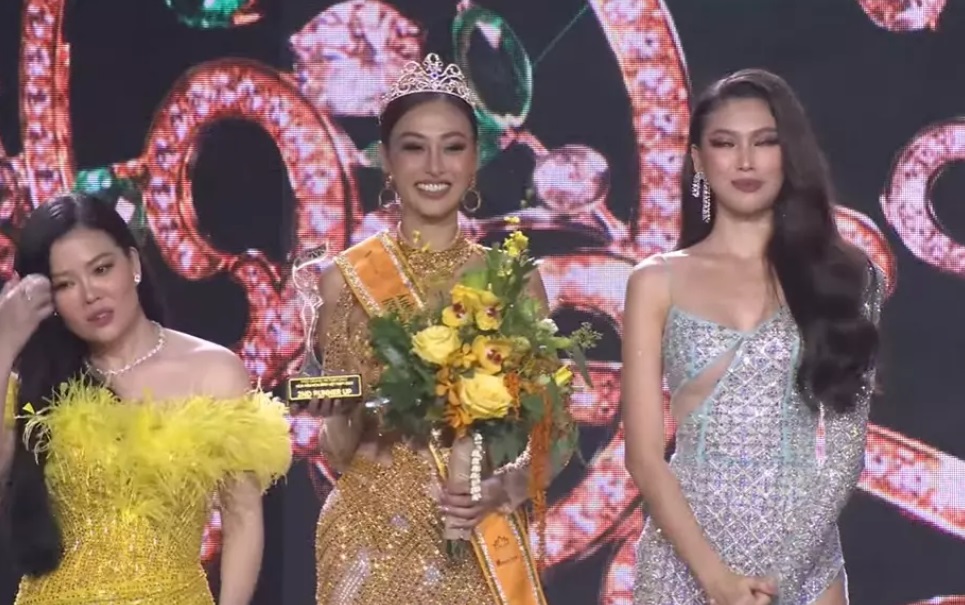 Đoàn Thiên Ân - cô gái đến từ Long An chính thức đăng quang Hoa hậu Hòa bình Việt Nam 2022 - Ảnh 4