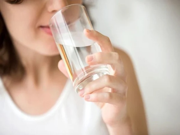 Uống nước liên tục mà vẫn khát, có thể bạn đã mắc phải 6 căn bệnh nguy hiểm - Ảnh 1