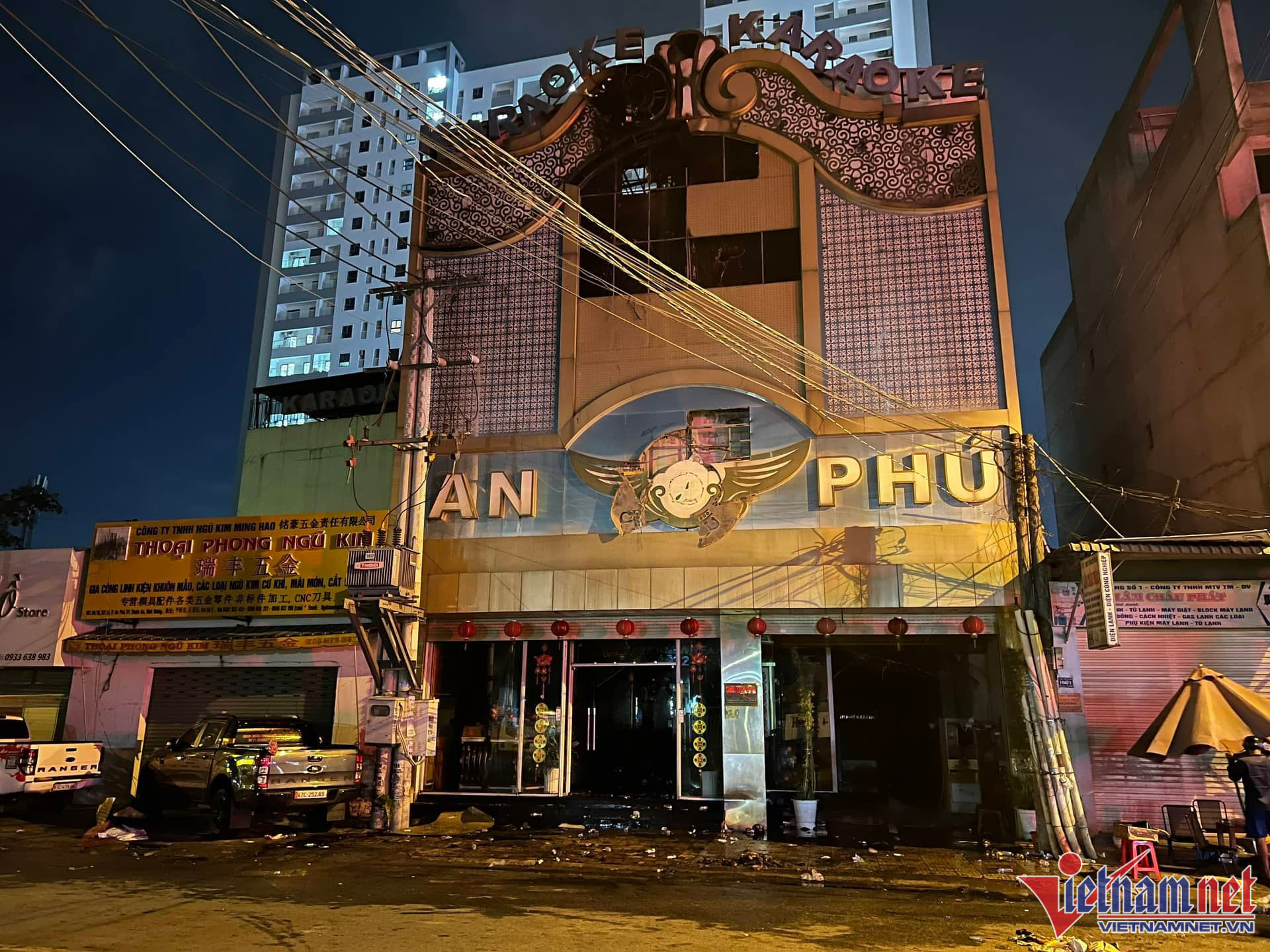 Diễn biến MỚI trong vụ cháy tại cơ sở kinh doanh karaoke An Phú khiến 32 người tử vong - Ảnh 1