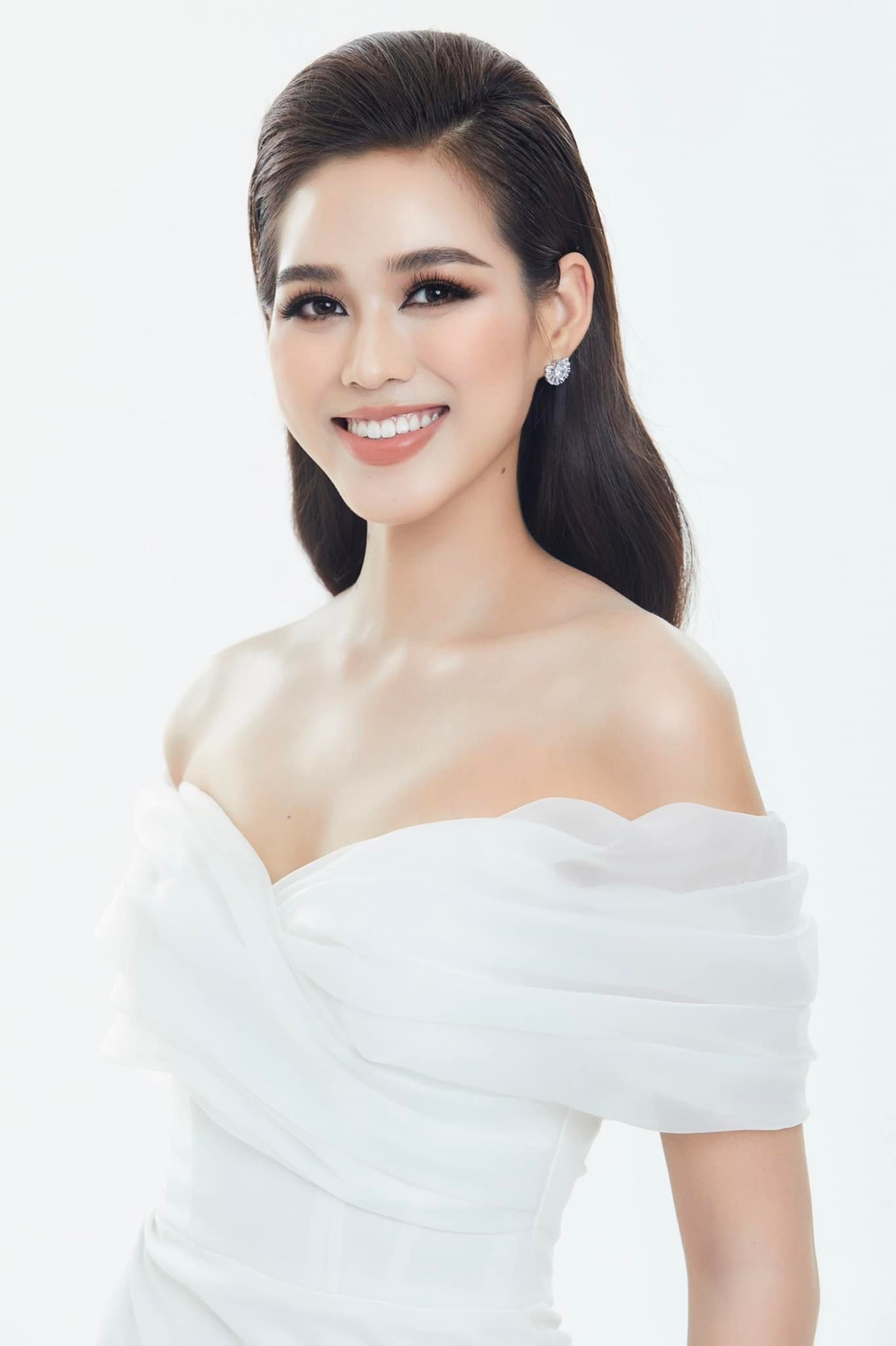 Hoa hậu Đỗ Thị Hà lên tiếng vụ đeo ngược sash “Người đẹp áo dài” cho thí sinh tại MWVN 2022, dân tình cũng phải bật cười mà 'gật đầu' vì quá thuyết phục - Ảnh 3