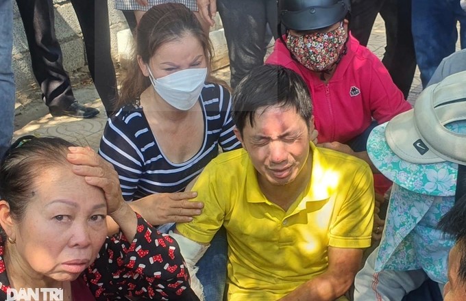 Thương tâm 3 mẹ con tử vong trong vụ cháy nhà ở Ninh Thuận: Người chồng khóc ngất vì không cứu được vợ con - Ảnh 3