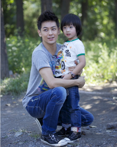 Lâm Chí Dĩnh cùng con trai gặp tai nạn giao thông: Tiết lộ tình hình sức khỏe hiện tại - Ảnh 3