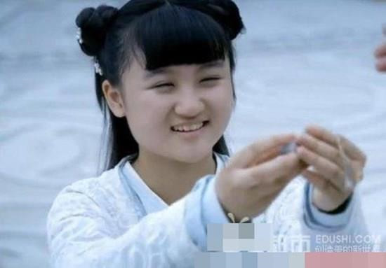 Từng bị miệt thị ngoại hình, sao nhí Hoa Thiên Cốt lột xác thành thiếu nữ xinh đẹp sau 10 năm rời xa showbiz - Ảnh 8