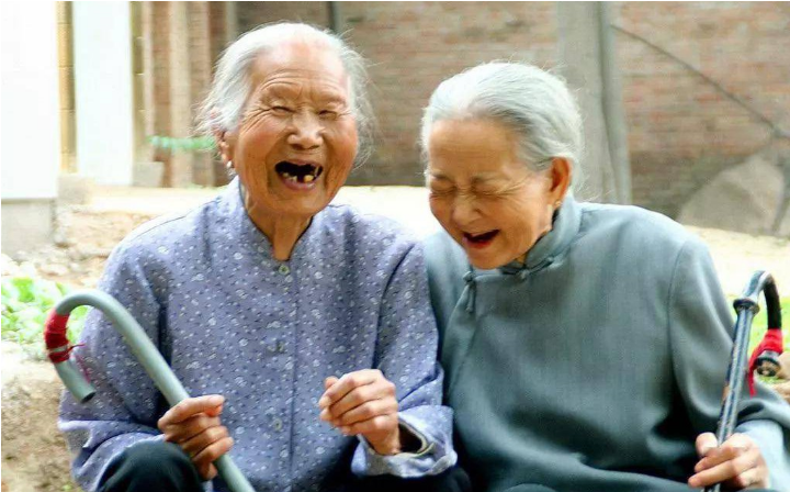 Y học cổ truyền Trung Quốc khuyên làm 6 mẹo từ đầu đến chân để trường thọ, rất đơn giản lại miễn phí - Ảnh 1