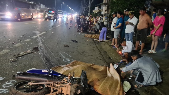 Vụ va chạm khiến 2 anh em ruột bỏ mạng dưới bánh xe khách ở Đồng Nai: Tài xế lấn làn gây tai nạn thảm khốc  - Ảnh 1