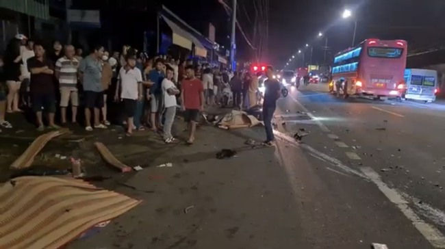 Vụ va chạm khiến 2 anh em ruột bỏ mạng dưới bánh xe khách ở Đồng Nai: Tài xế lấn làn gây tai nạn thảm khốc  - Ảnh 2