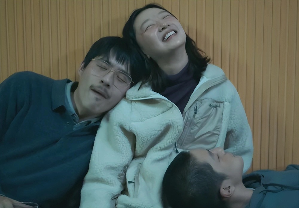Từng được kỳ vọng cao, phim mới của Châu Đông Vũ và Lưu Hạo Nhiên bất ngờ bị gọi là 'rác phẩm' - Ảnh 3